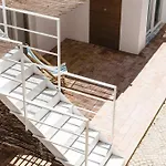 Hoso Loft 24 House * 코스타 다 카파리카